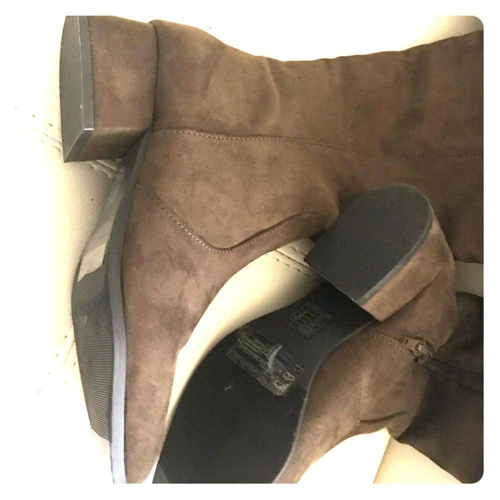 Forever 21 color hunter  green over-the-knee Boots